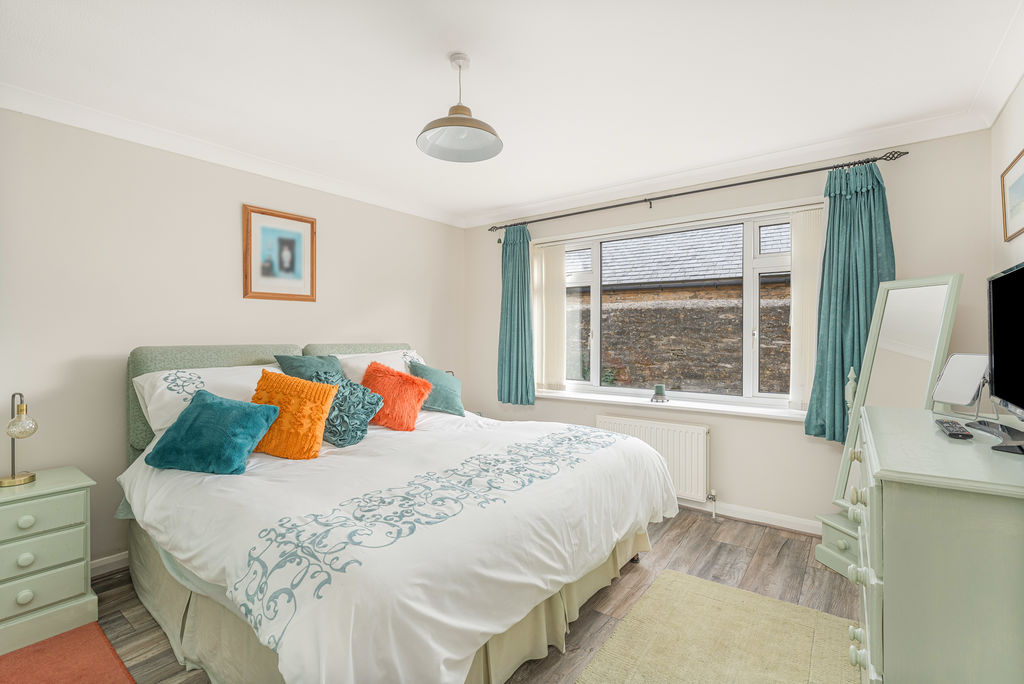 Astrop Road Kings Sutton